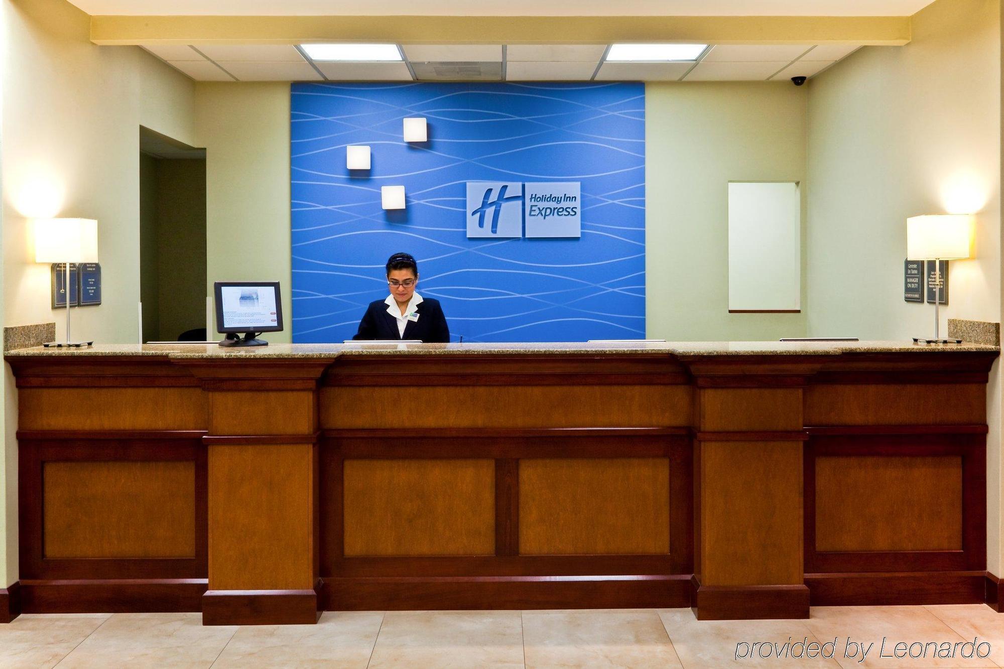 Holiday Inn Express & Suites Monterrey Aeropuerto By Ihg Apodaca Exterior photo