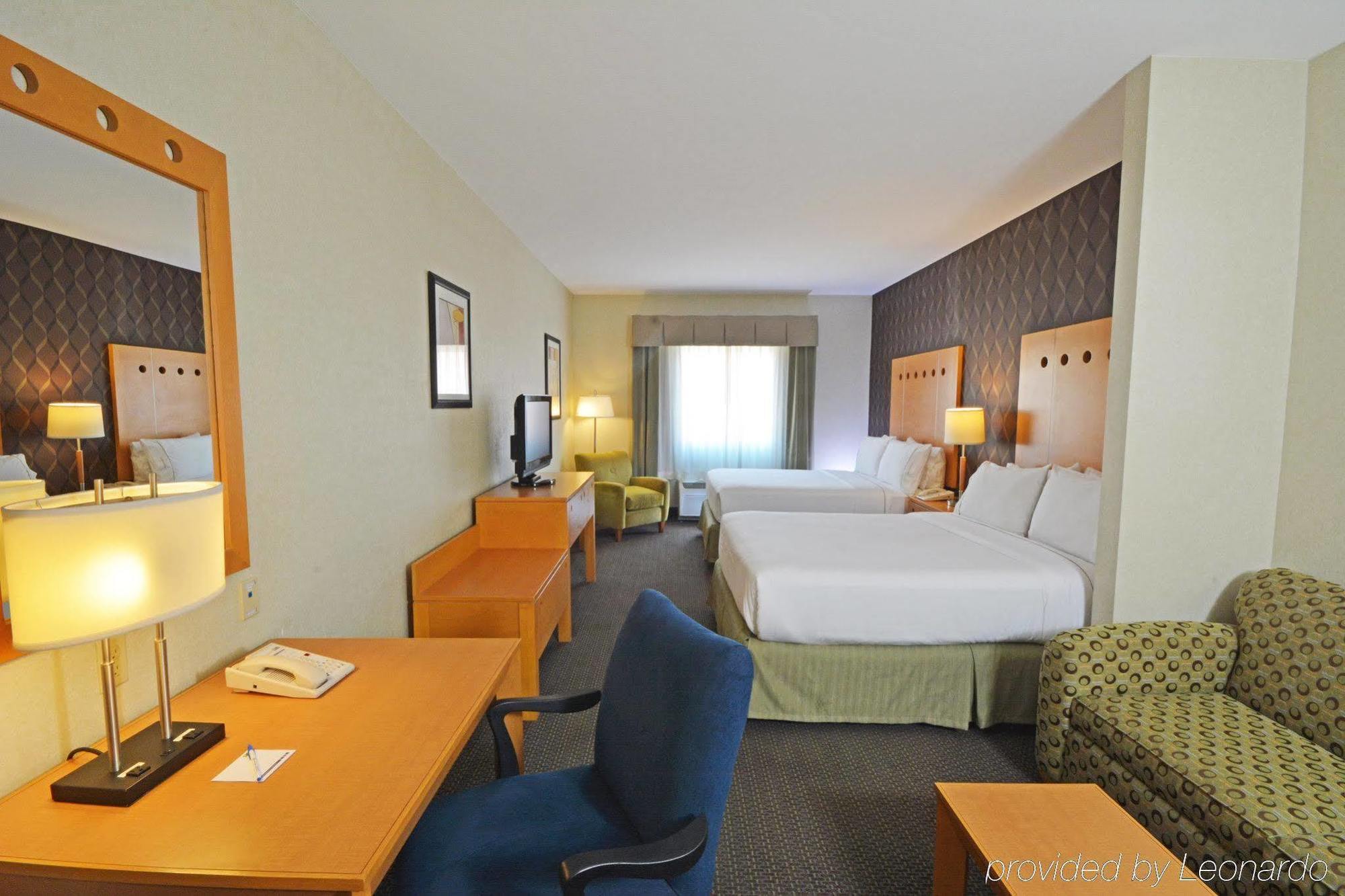 Holiday Inn Express & Suites Monterrey Aeropuerto By Ihg Apodaca Exterior photo