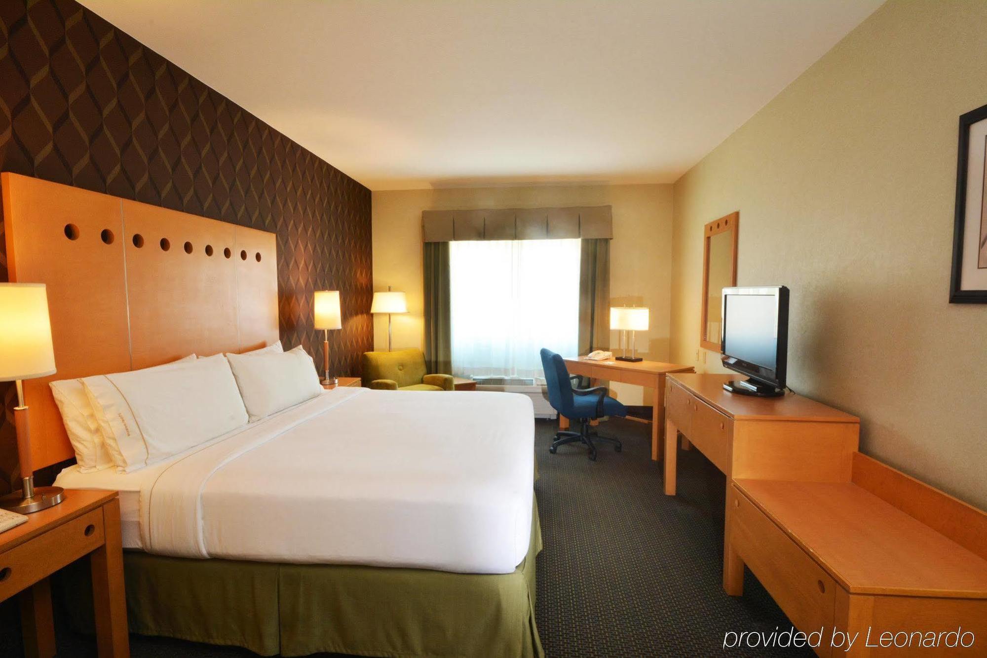 Holiday Inn Express & Suites Monterrey Aeropuerto By Ihg Apodaca Exterior photo