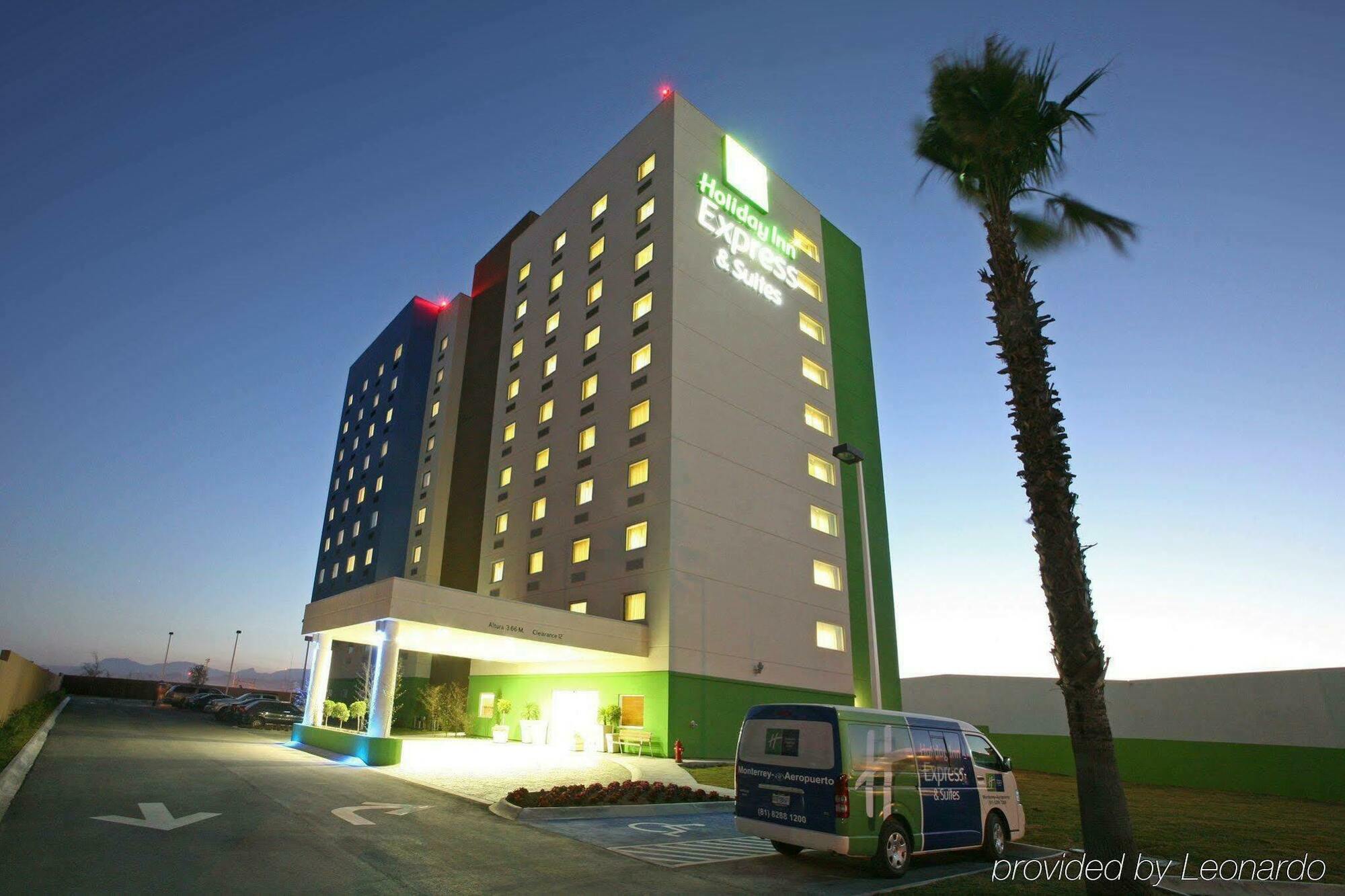 Holiday Inn Express & Suites Monterrey Aeropuerto By Ihg Apodaca Exterior photo